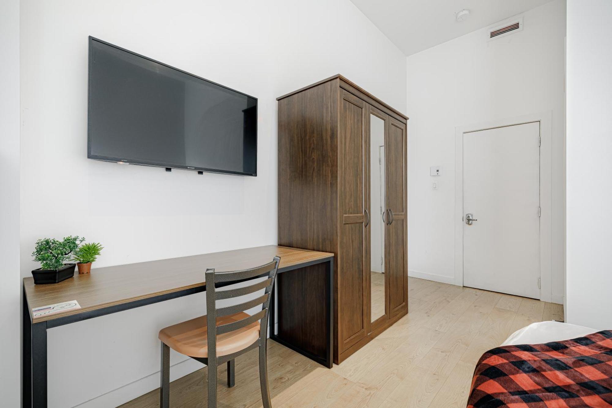 Homa Homestay Hotel By Olympic Stadium Montreal Auberge-Hostel Zewnętrze zdjęcie