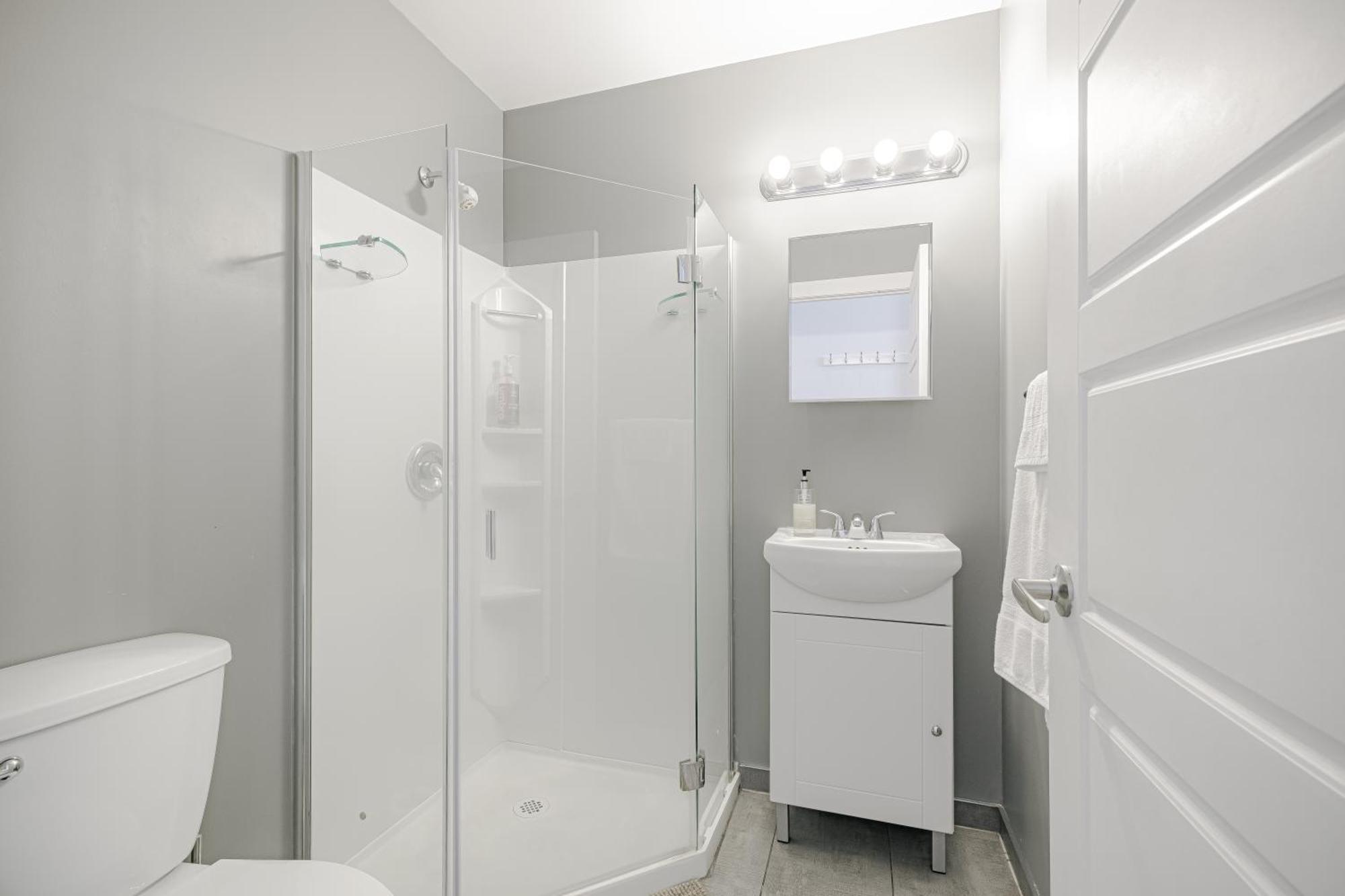 Homa Homestay Hotel By Olympic Stadium Montreal Auberge-Hostel Zewnętrze zdjęcie